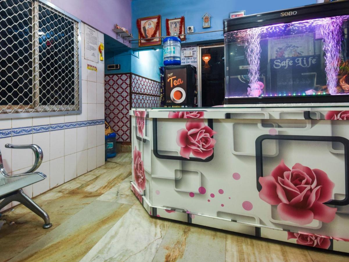 Oyo Flagship 74392 Hotel Mahesh Residency Hyderabad Bagian luar foto