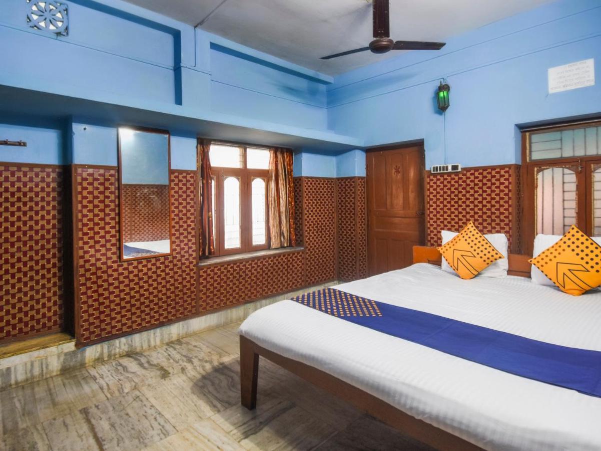 Oyo Flagship 74392 Hotel Mahesh Residency Hyderabad Bagian luar foto