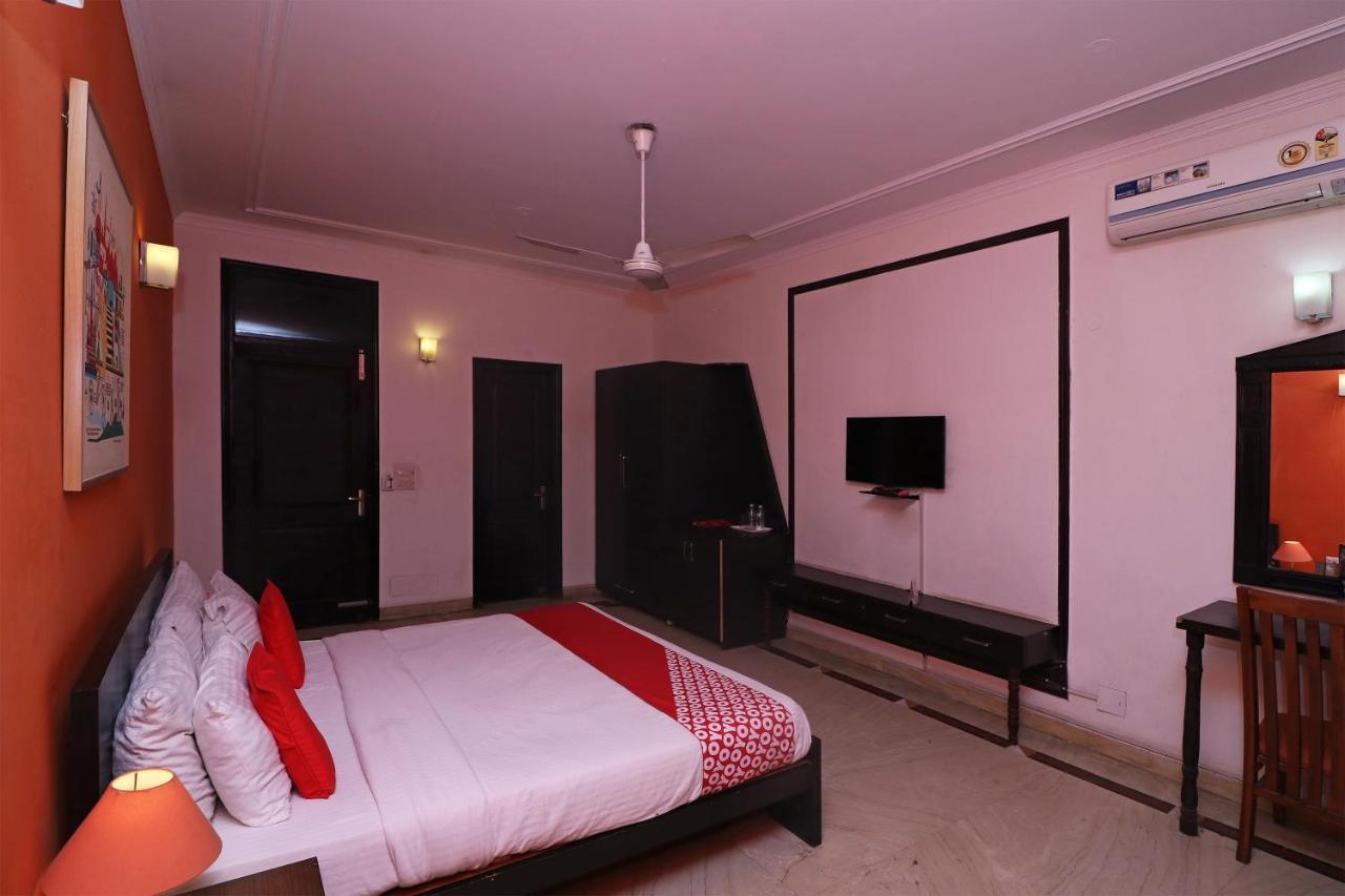 Oyo Flagship 74392 Hotel Mahesh Residency Hyderabad Bagian luar foto