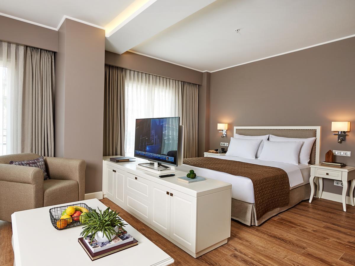 Oyo Flagship 74392 Hotel Mahesh Residency Hyderabad Bagian luar foto